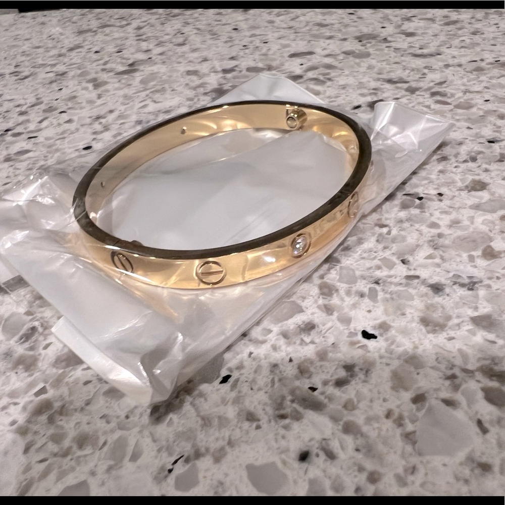 NEW 18k gold plated bangle 🤩 - Picture 7 of 7